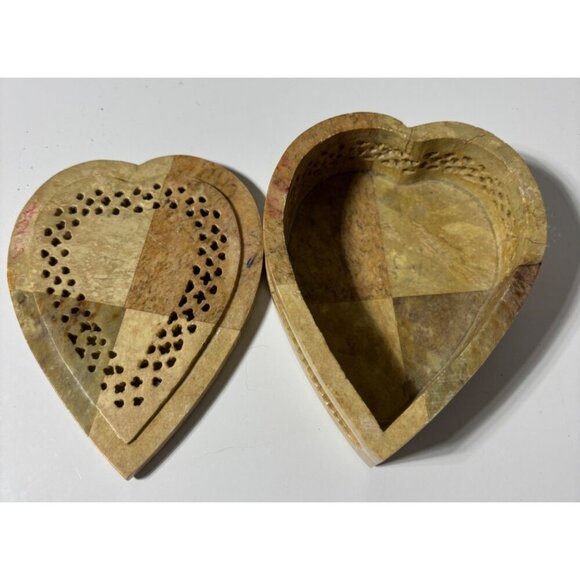 Handcrafted Heart Shaped Trinket Box Soapstone‎ Inlay Lattice - Picture 3 of 6
